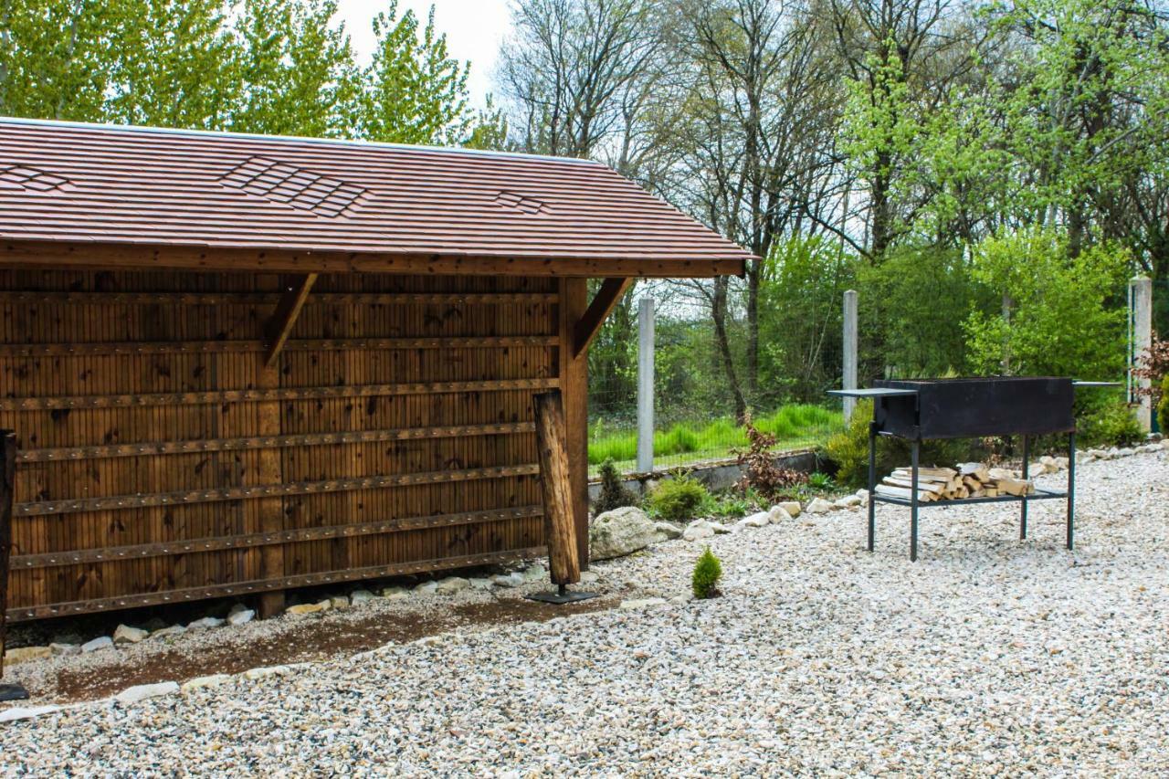 Le Lodge Des Bruyeres Mont-Notre-Dame Bagian luar foto